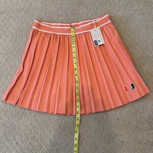 NWT- University of Miami Women's Mickey Pleated Skort  - Small